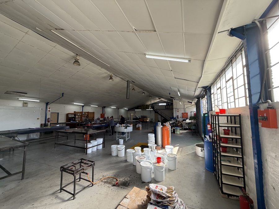 To Let commercial Property for Rent in Triangle Farm Western Cape